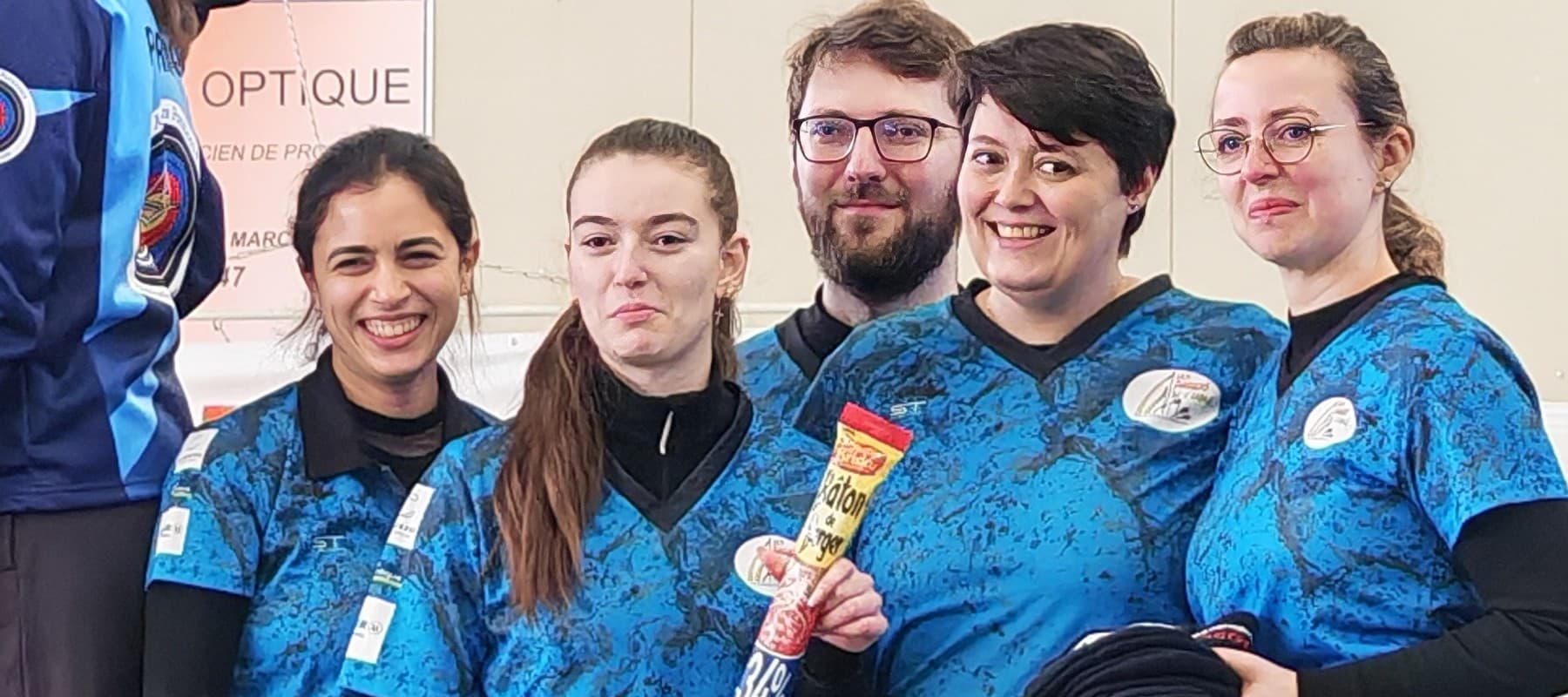 Une équipe du club sur le podium